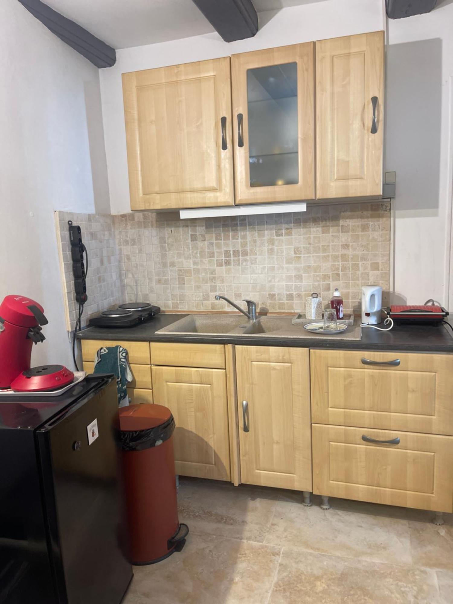Rent Big Room With Breakfast Free In Old City Nancy Eksteriør bilde